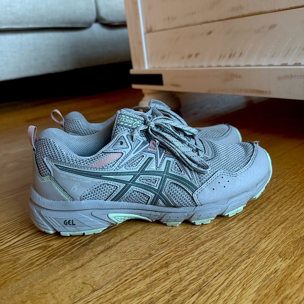 ASICS gel venture 8 shoes